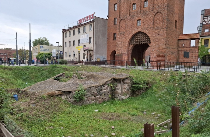 {Prezydent Olsztyna zadecydował o zmianie podejścia do zabytku odkrytego 12 lat temu.}